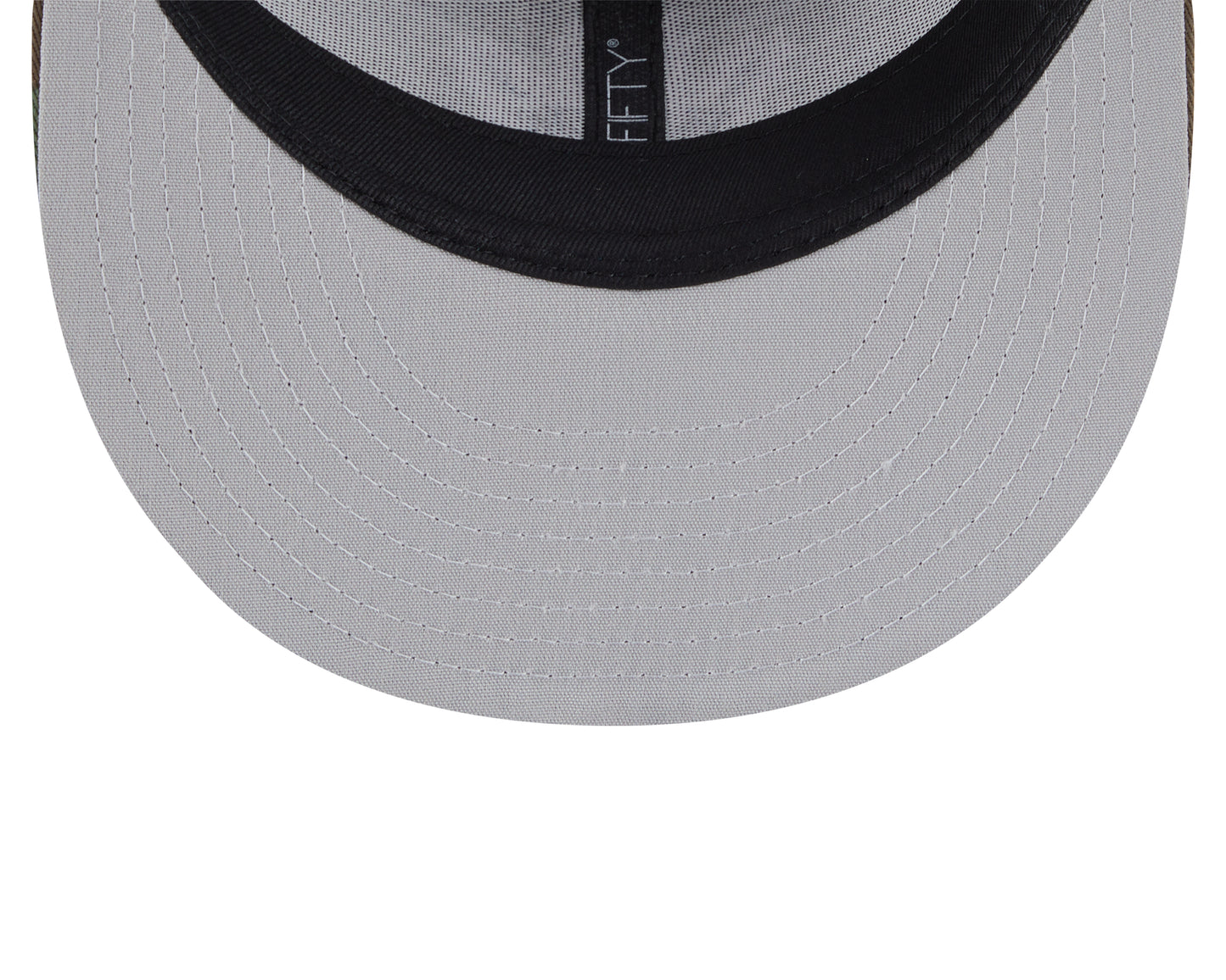 NHL Hat 950 Camo Trucker Snapback Maple Leafs