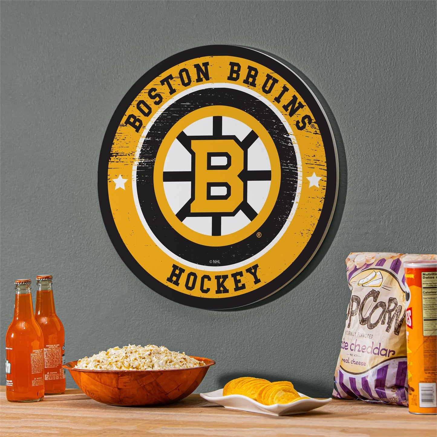NHL Round Door Décor with Hanging Rope, 18x18 Bruins