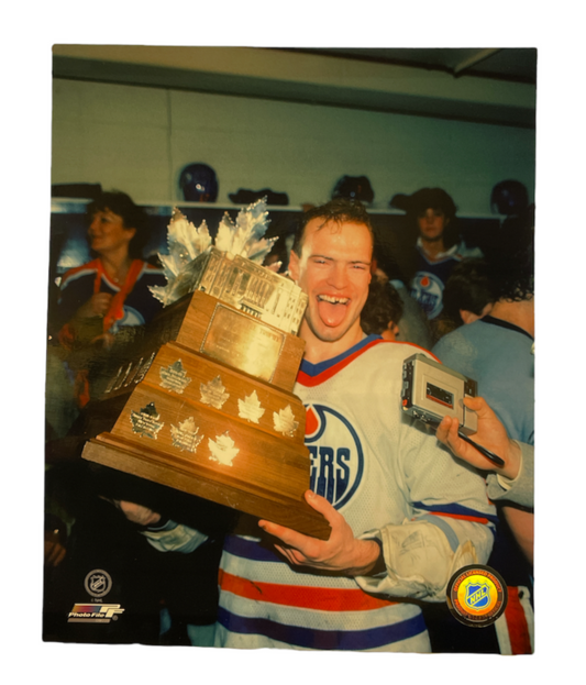 NHL 8x10 Vintage Player Photograph Conn Smythe Trophy Mark Messier Oilers