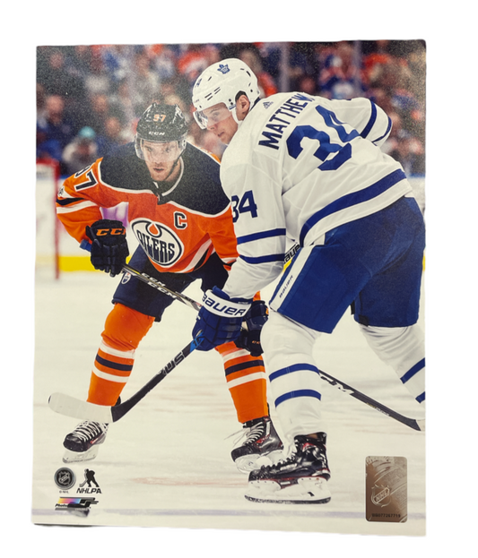 NHL 8x10 Player Photograph Auston Matthews Maple Leafs/Connor McDavid Oilers