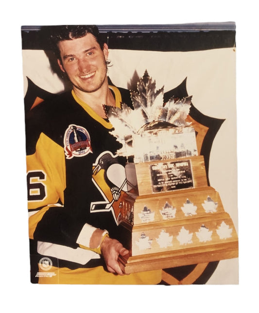 NHL 8x10 Vintage Player Photograph Conn Smythe Trophy 1992 Mario Lemieux Penguins