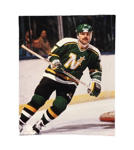 NHL 8X10 Vintage Player Photograph Mike Gartner North Stars