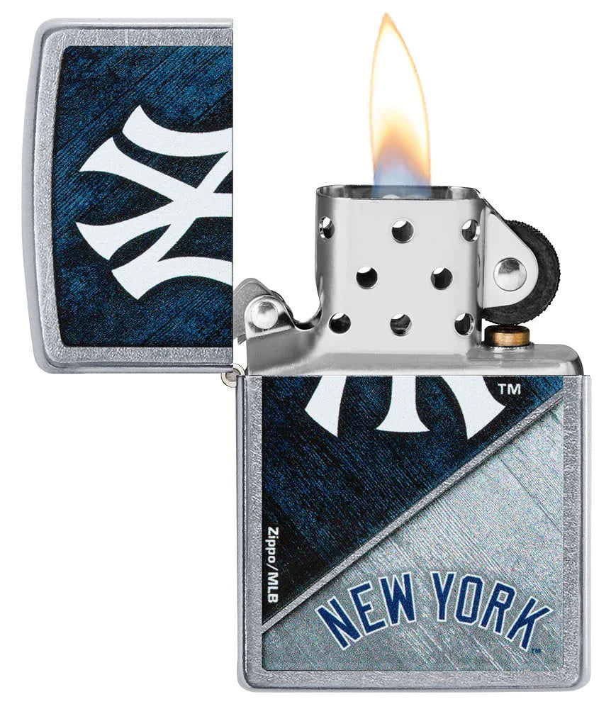 MLB Zippo Lighter Street Chrome Yankees