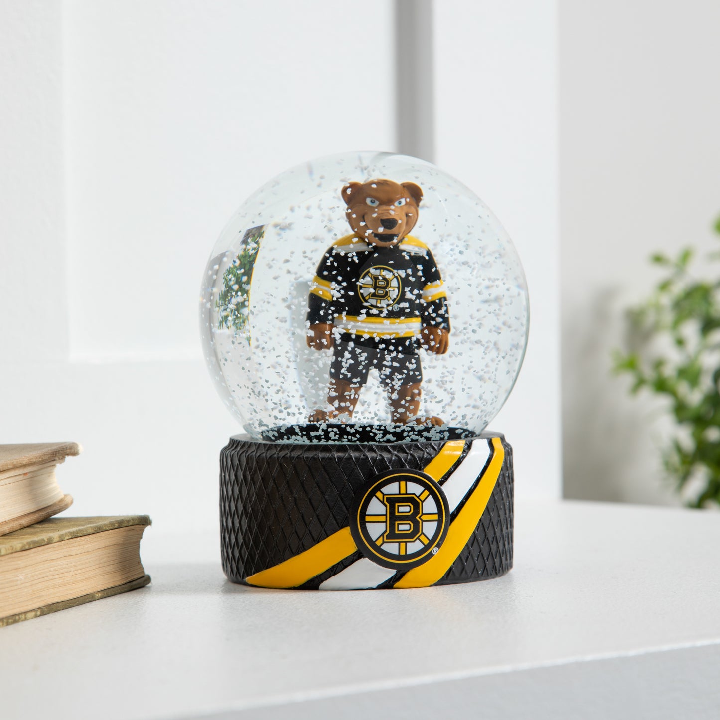 NHL Glass Tabletop Water Globe Bruins