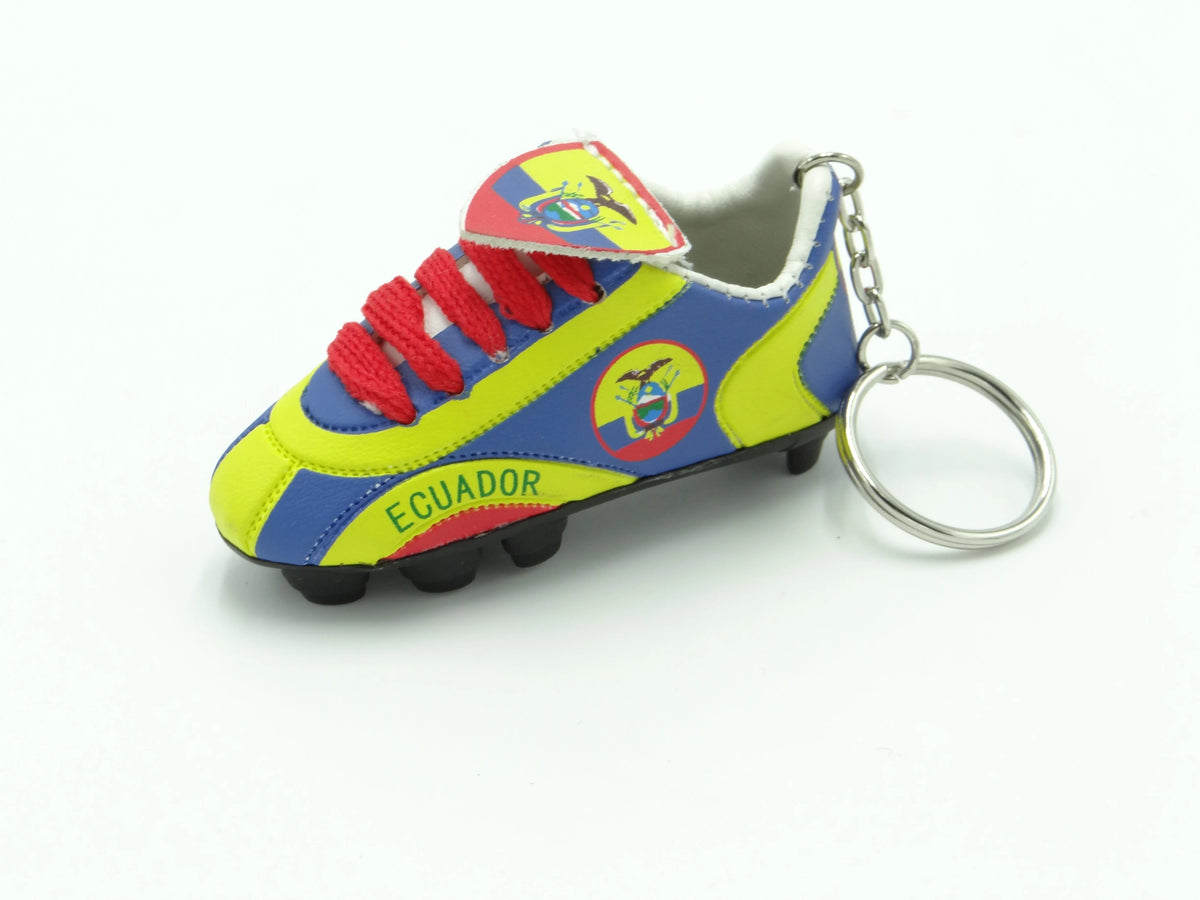 Country Keychain Cleat Ecuador