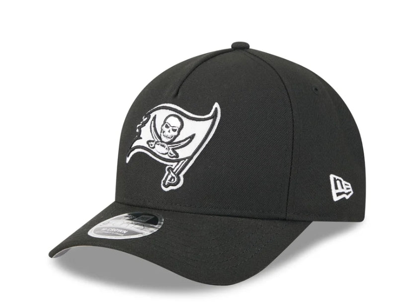 NFL Hat 940 Snapback A-Frame M-Crown Black and White Buccaneers