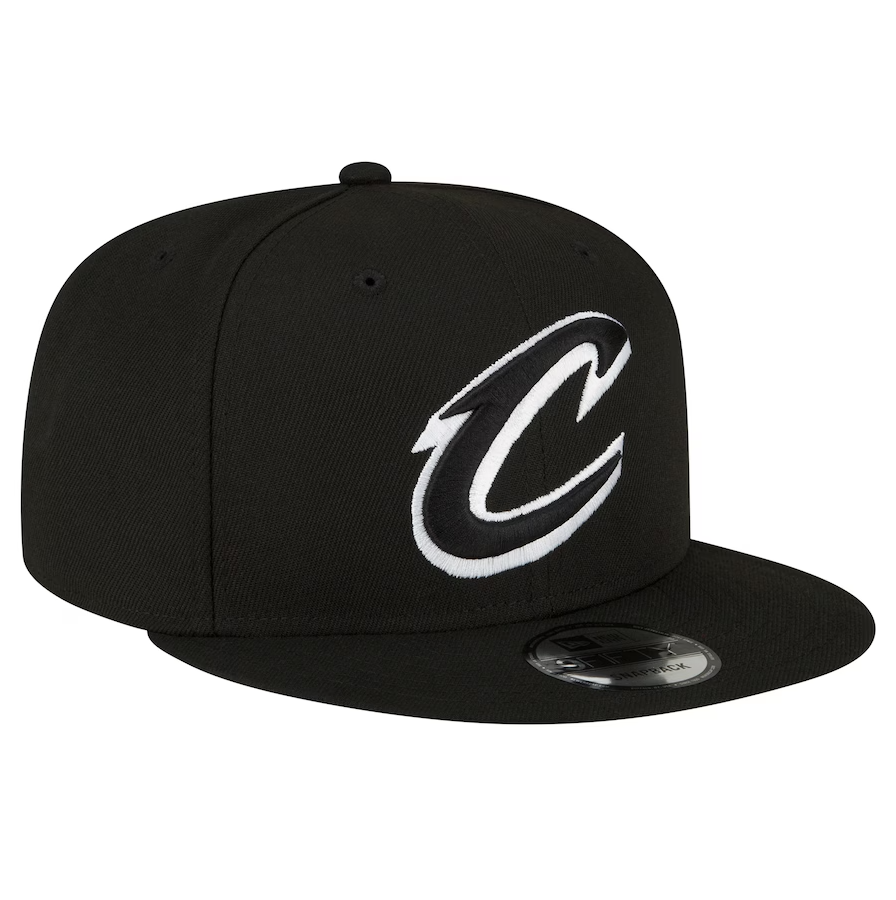 NBA Hat 950 Basic Snapback Black and White Cavaliers