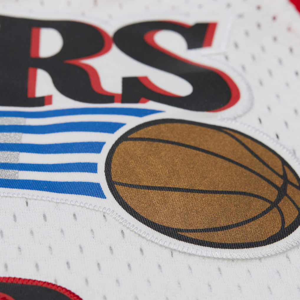 NBA Youth Hardwood Classics Player 2001-01 Swingman Jersey Allen Iverson 76ers (White)