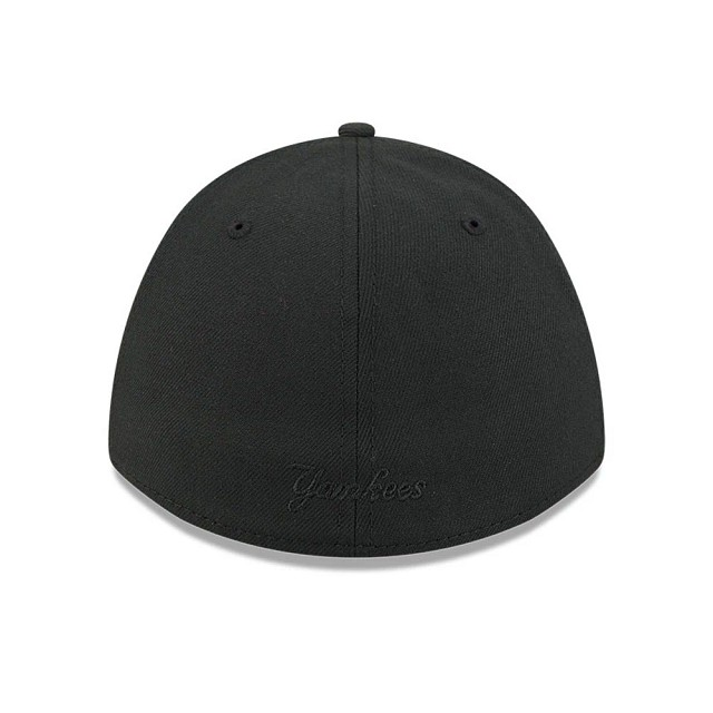 MLB Hat 3930 M Crown Black on Black Yankees