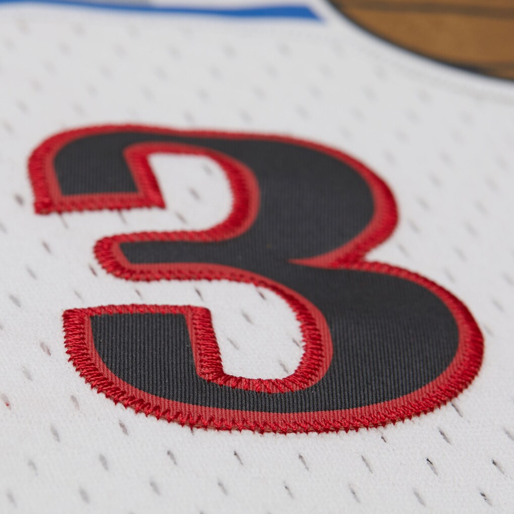 NBA Youth Hardwood Classics Player 2001-01 Swingman Jersey Allen Iverson 76ers (White)