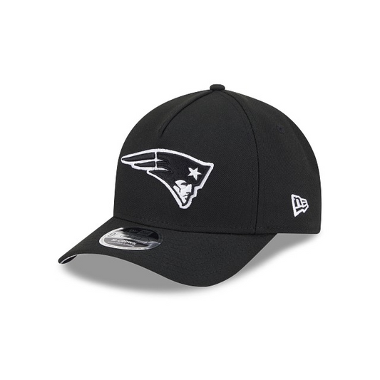 NFL Hat 940 Snapback A-Frame M-Crown Black and White Patriots
