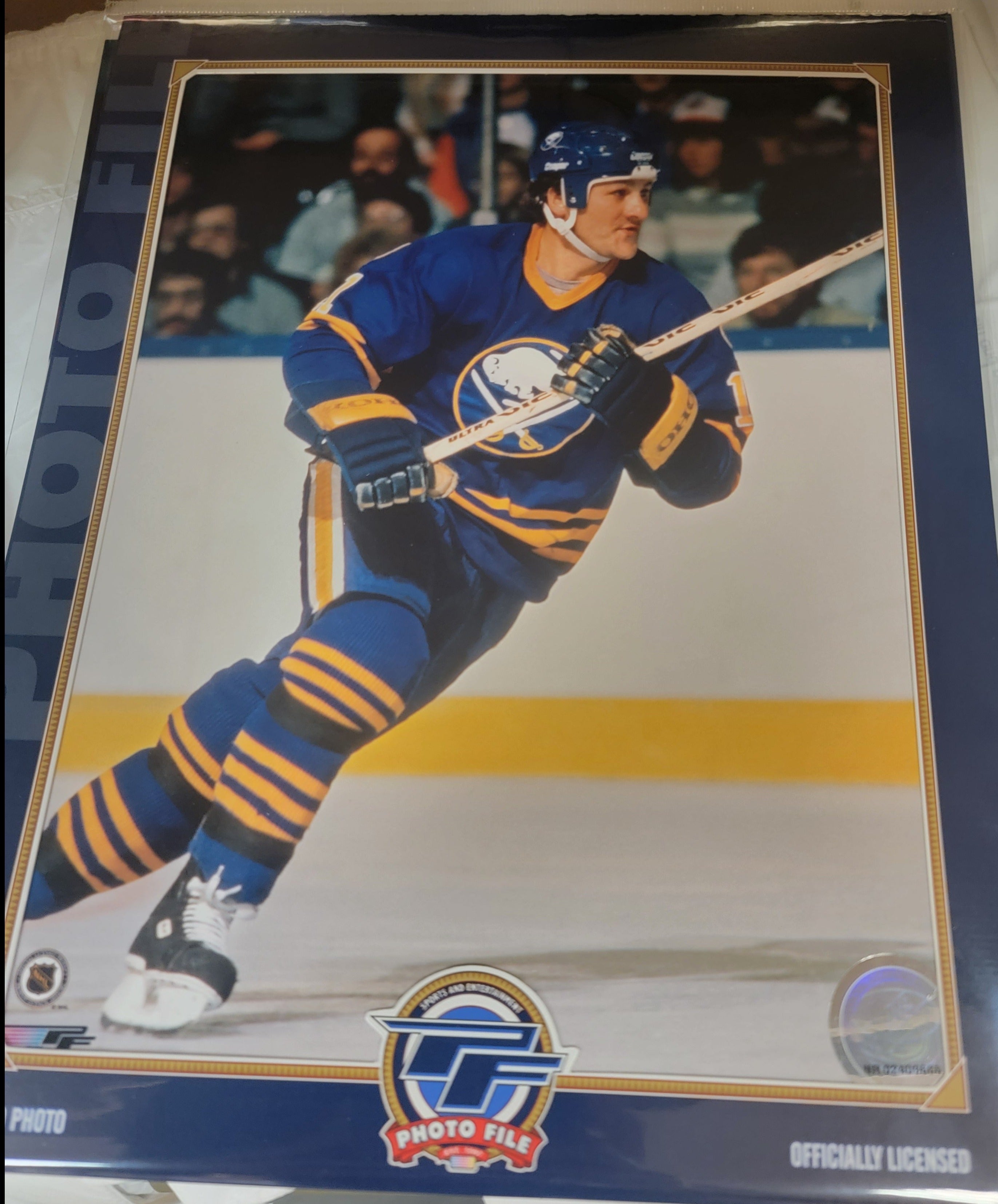 NHL 8x10 Vintage Player Photograph Gilbert Perreault Sabres