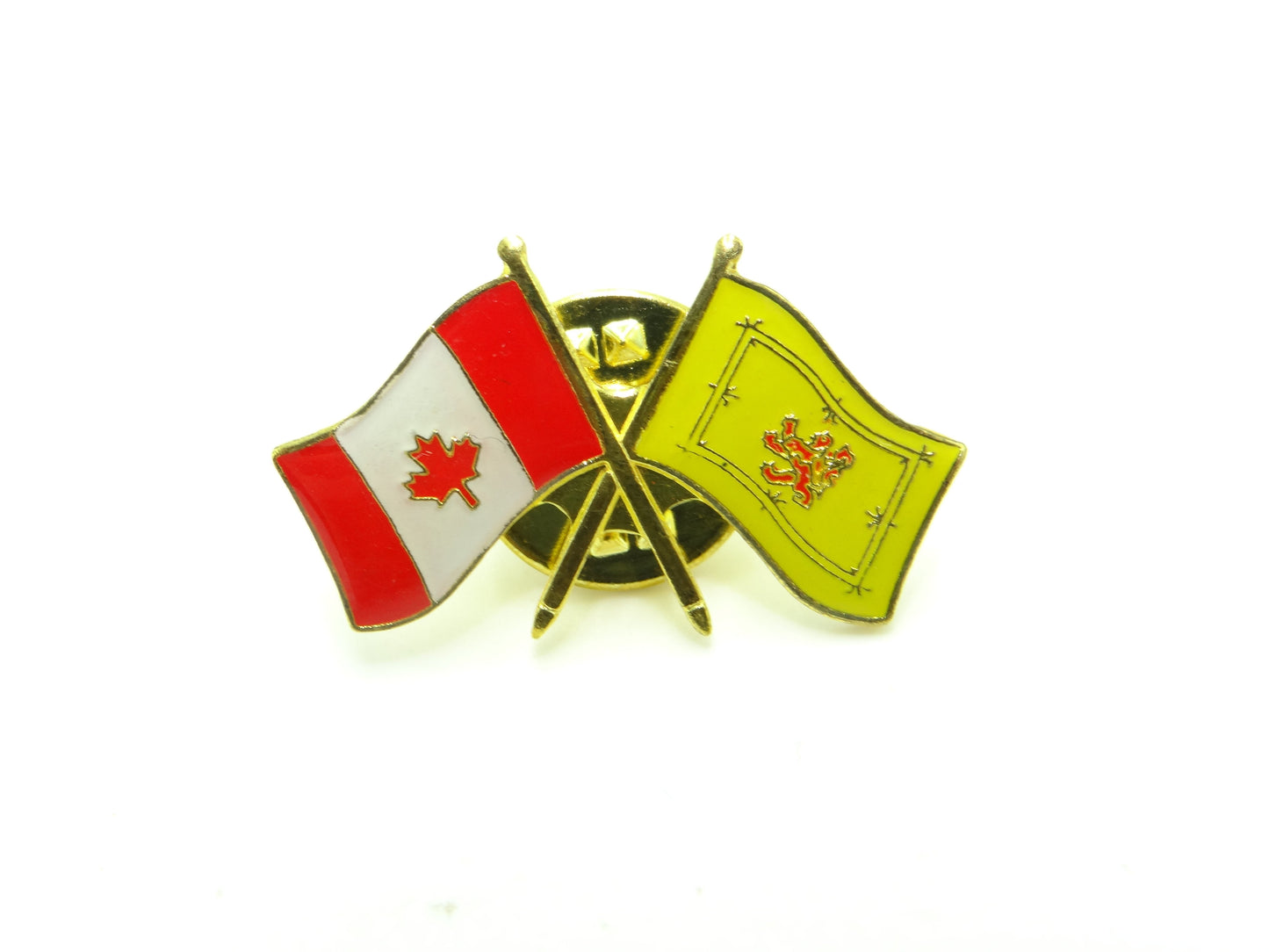 Country Lapel Pin Friendship Scotland