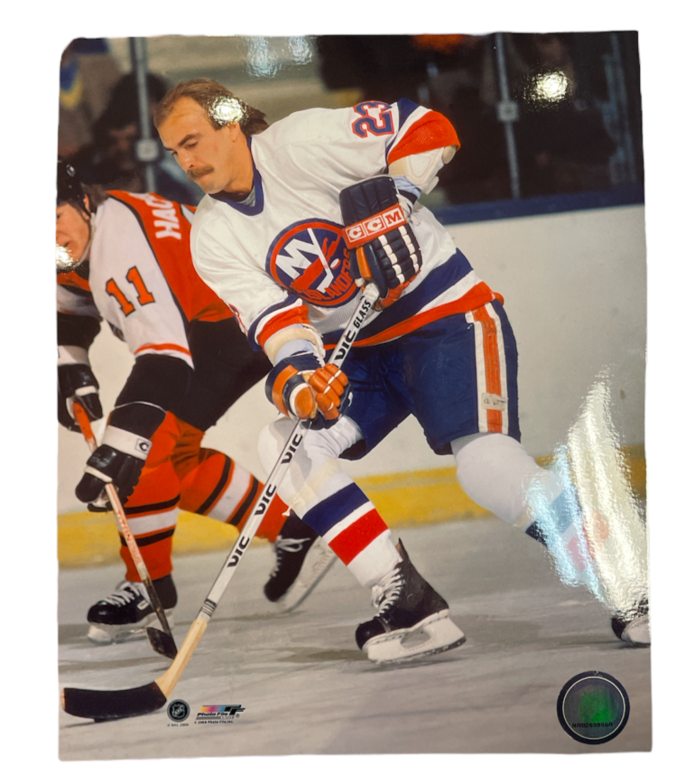 NHL 8x10 Vintage Player Photograph vs rival Bob Nystrom Islanders