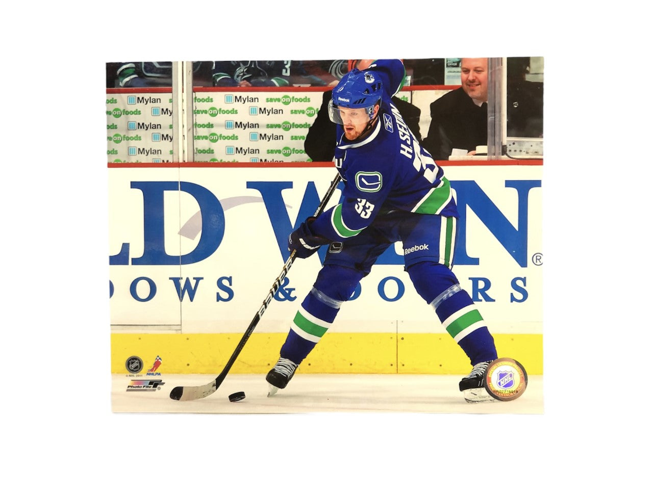 NHL 8X10 Player Photograph Horizontal Henrik Sedin Canucks