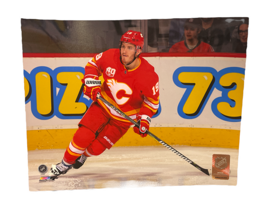 NHL 8x10 Player Photograph Skate Matthew Tkachuk Flames