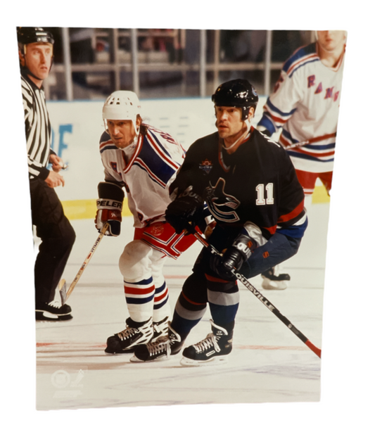 NHL 8x10 Vintage Photograph Wayne Gretzky Rangers & Mark Messier Canucks
