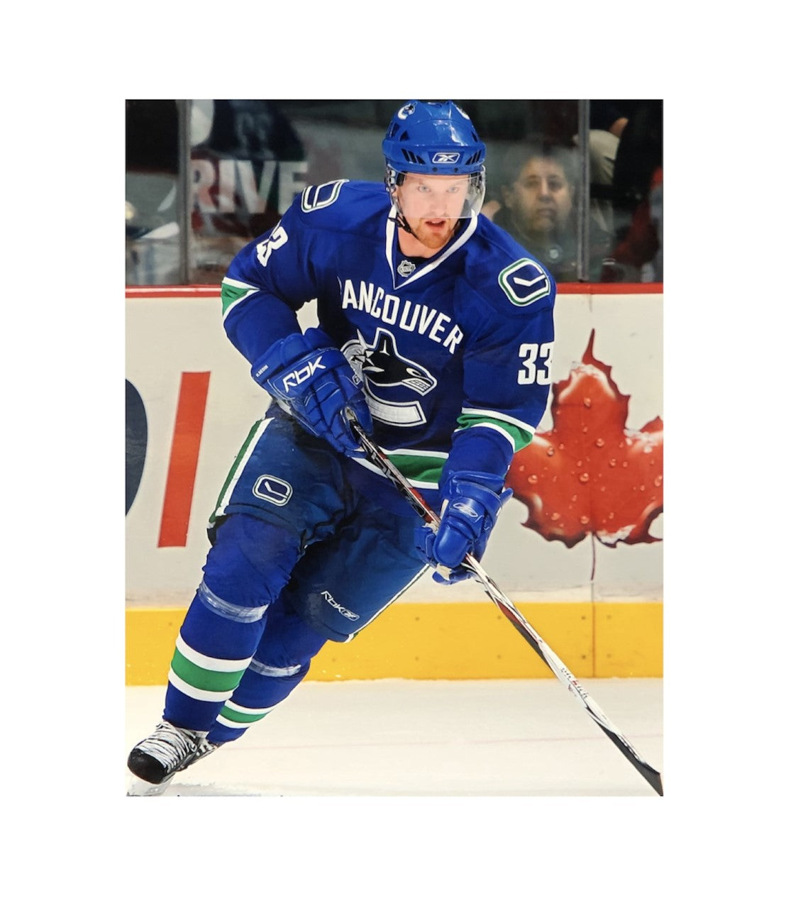 NHL 8X10 Player Photograph Red Stick Henrik Sedin Canucks