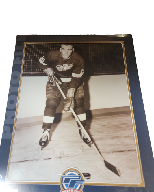 NHL 8x10 Vintage Player Photograph Norm Ullman Red Wings